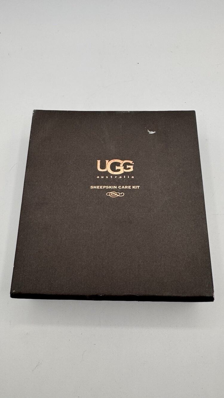 Vintage 2000s UGG Australia Sheepskin Care Kit Cleaner Protector Freshener Brush